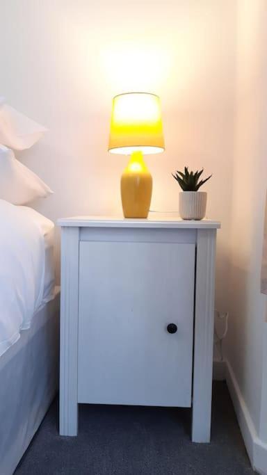 Free Parking Spacious Home Cardiff Buitenkant foto