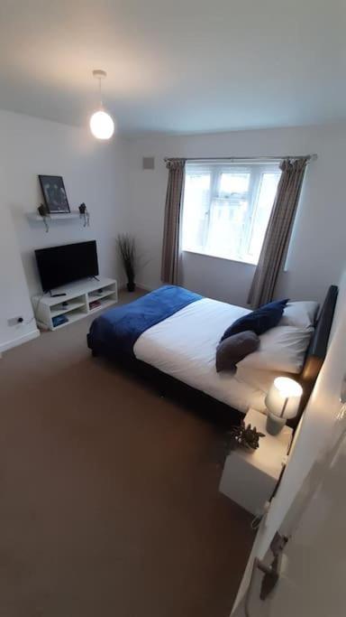 Free Parking Spacious Home Cardiff Buitenkant foto