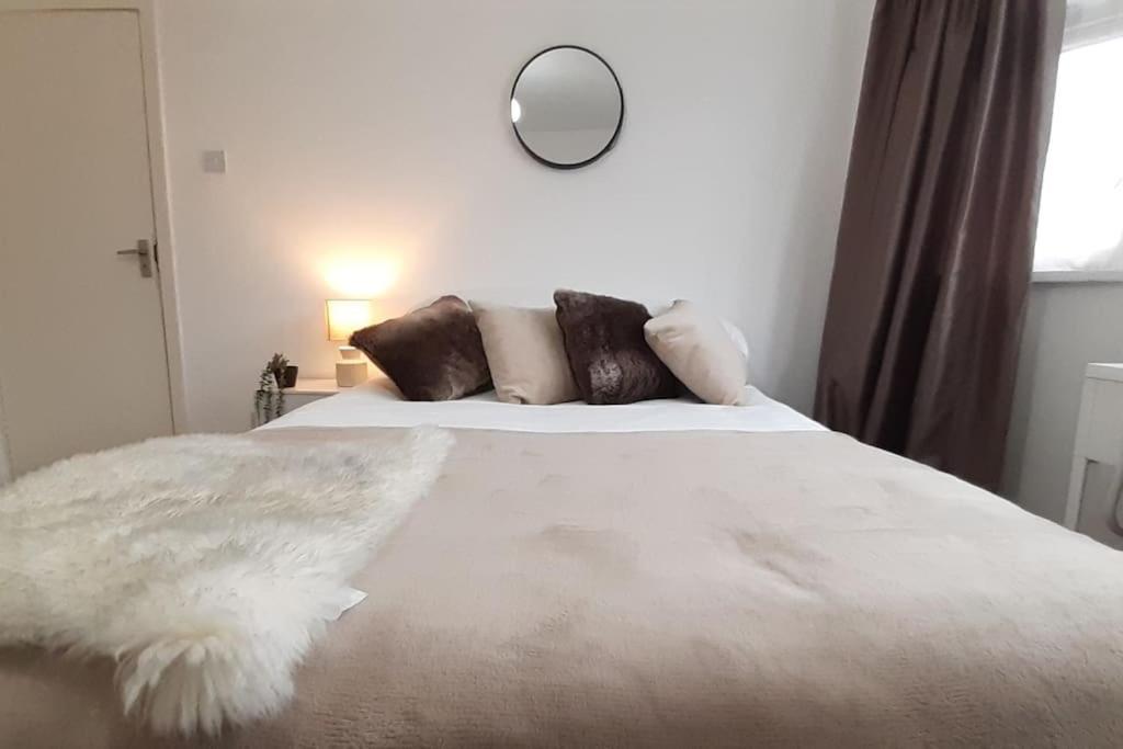 Free Parking Spacious Home Cardiff Buitenkant foto