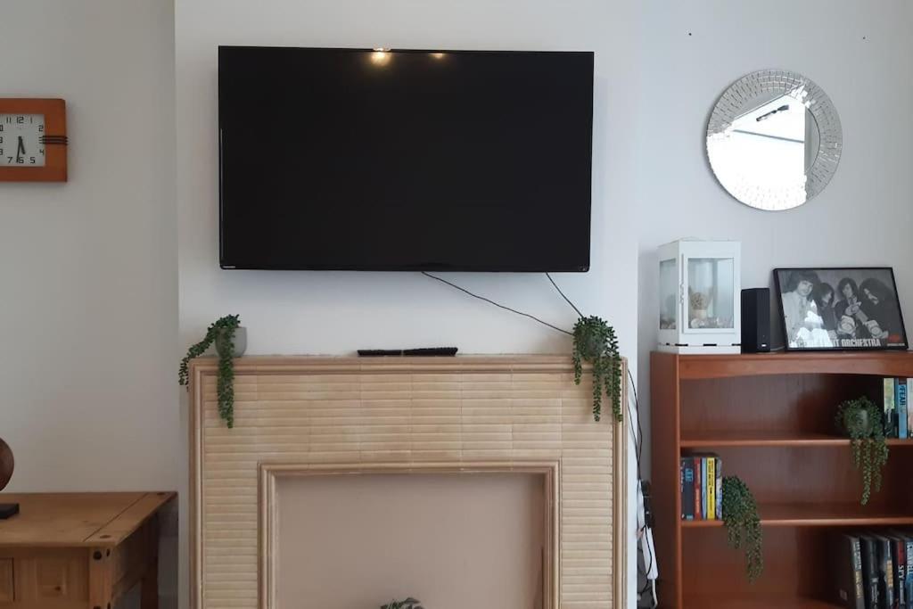 Free Parking Spacious Home Cardiff Buitenkant foto